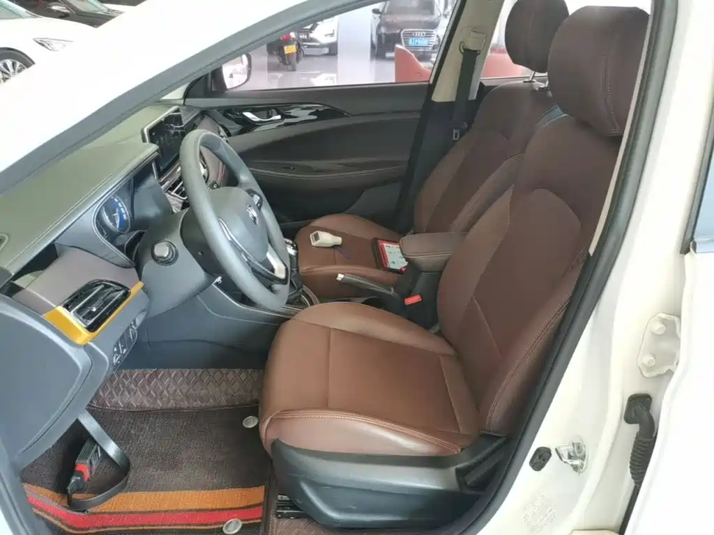 Changan Eado DT 2020 — фото 15