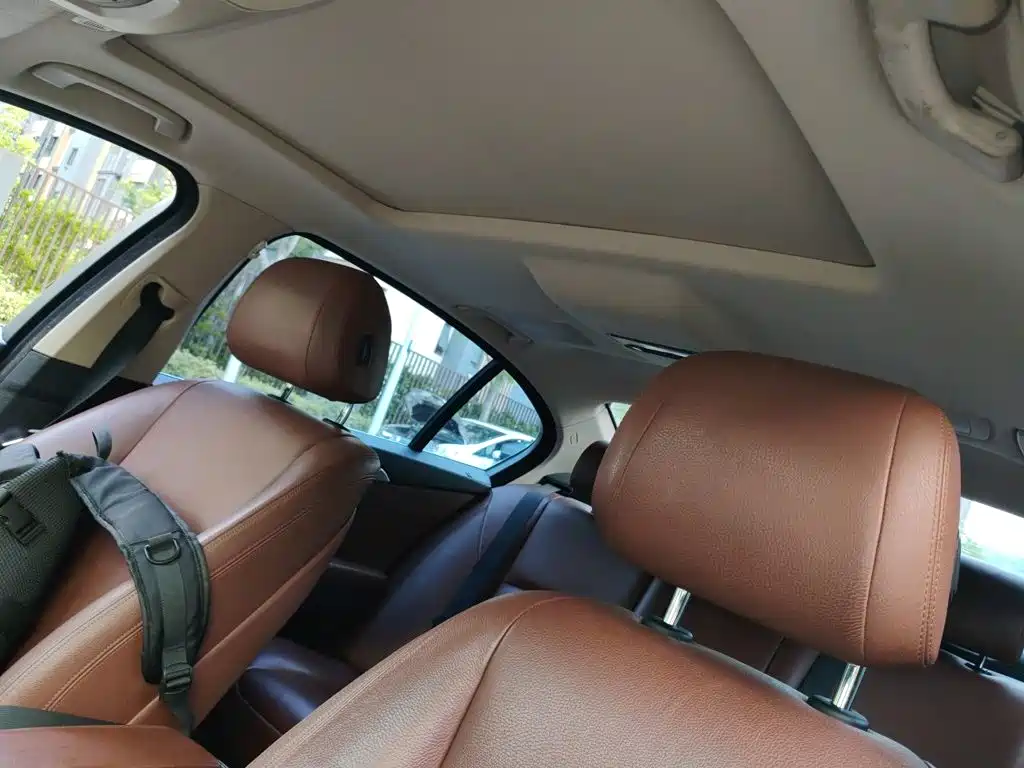 BMW 5 Series 2015 — фото 9