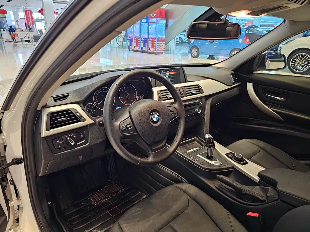 BMW 3 Series 2015 — фото 7