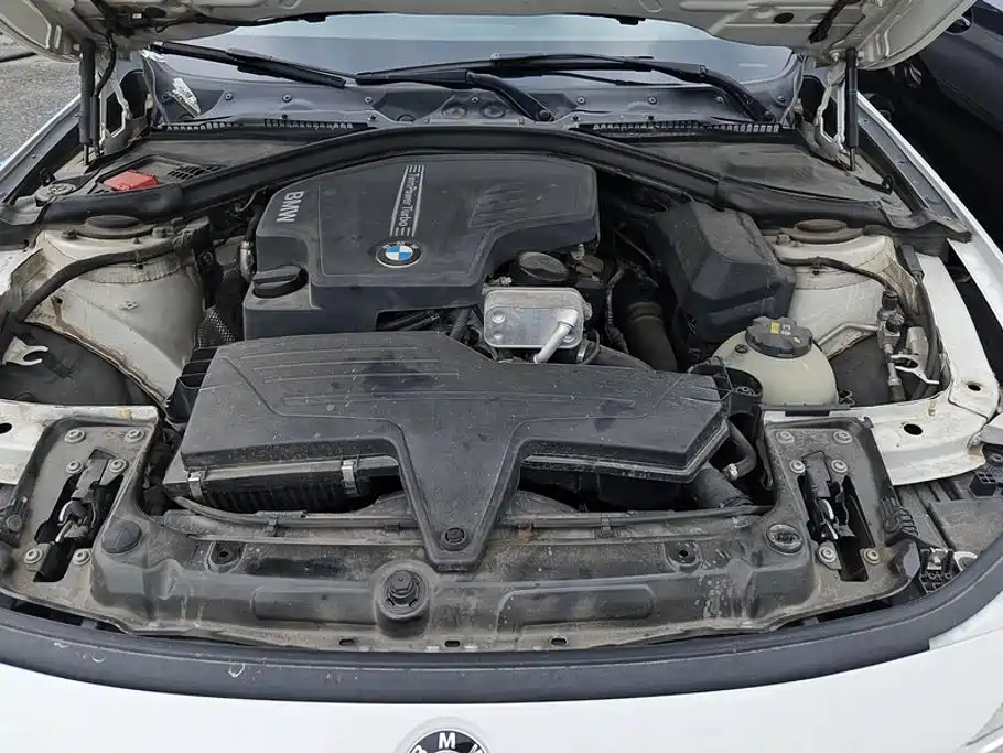 BMW 3 Series 2016 — фото 10