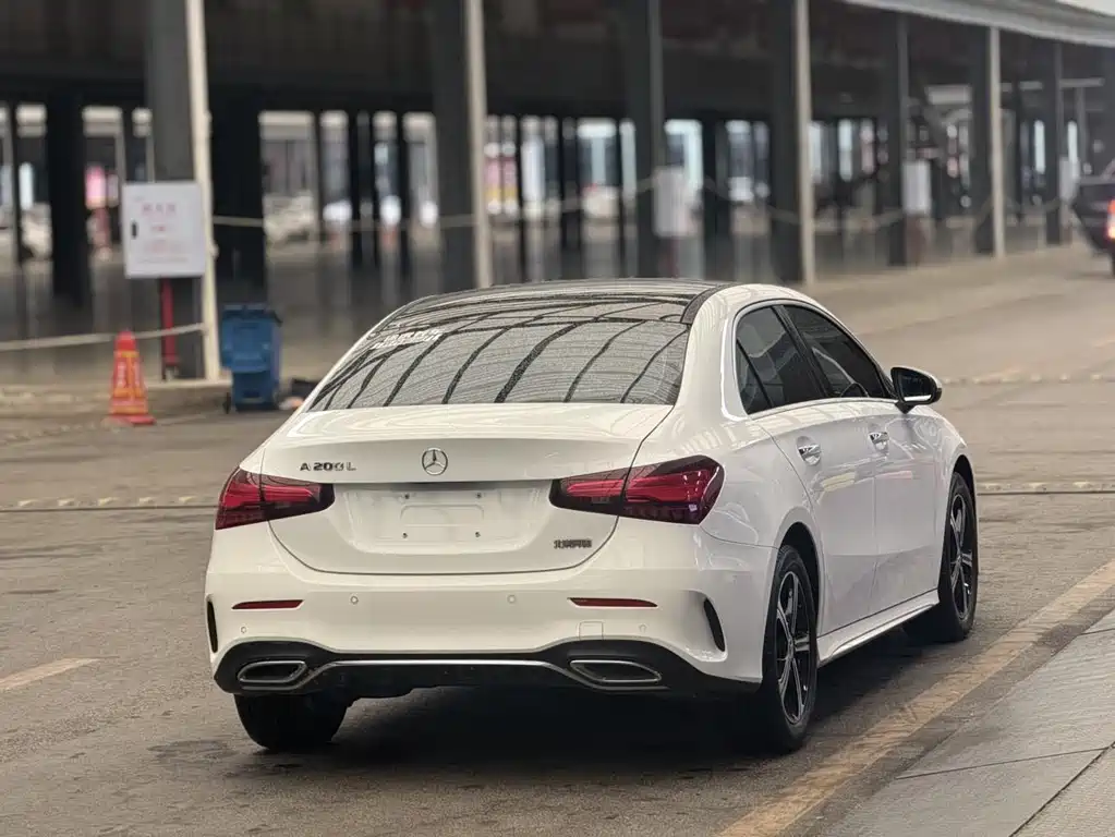 Mercedes-Benz A-Class 2023 — фото 11