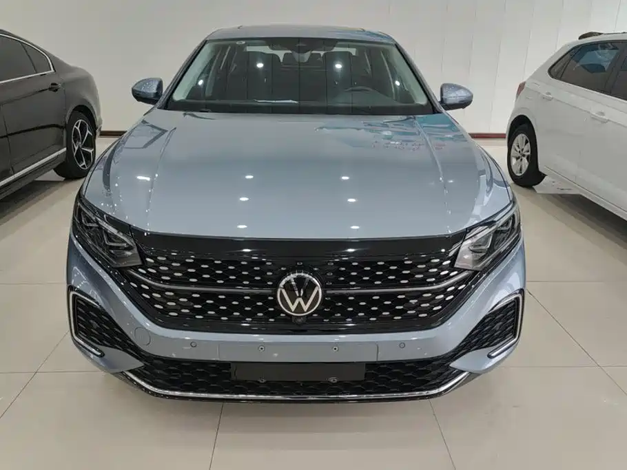 Volkswagen Passat 2021