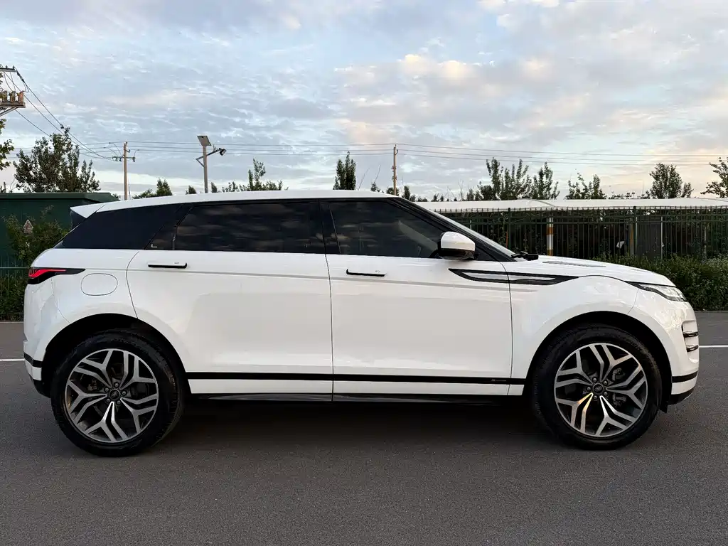 Land Rover Evoque 2022 — фото 8