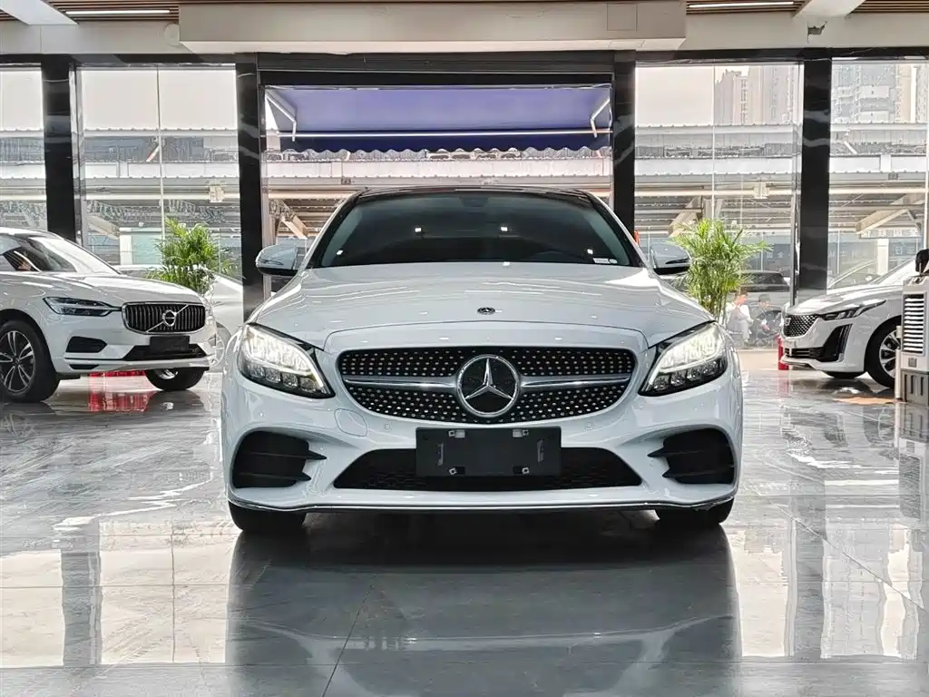 Mercedes-Benz C-Class 2019