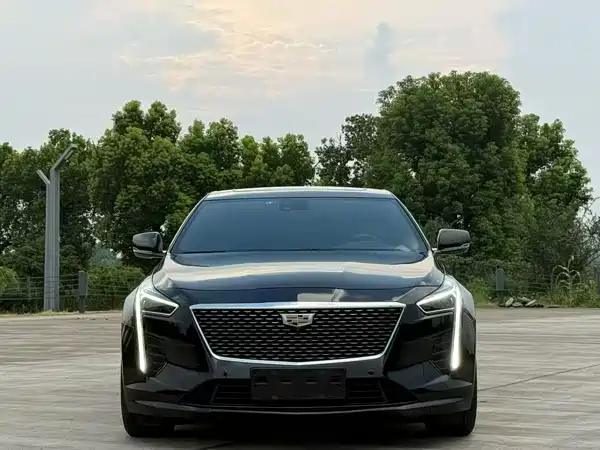 Cadillac CT6 2022