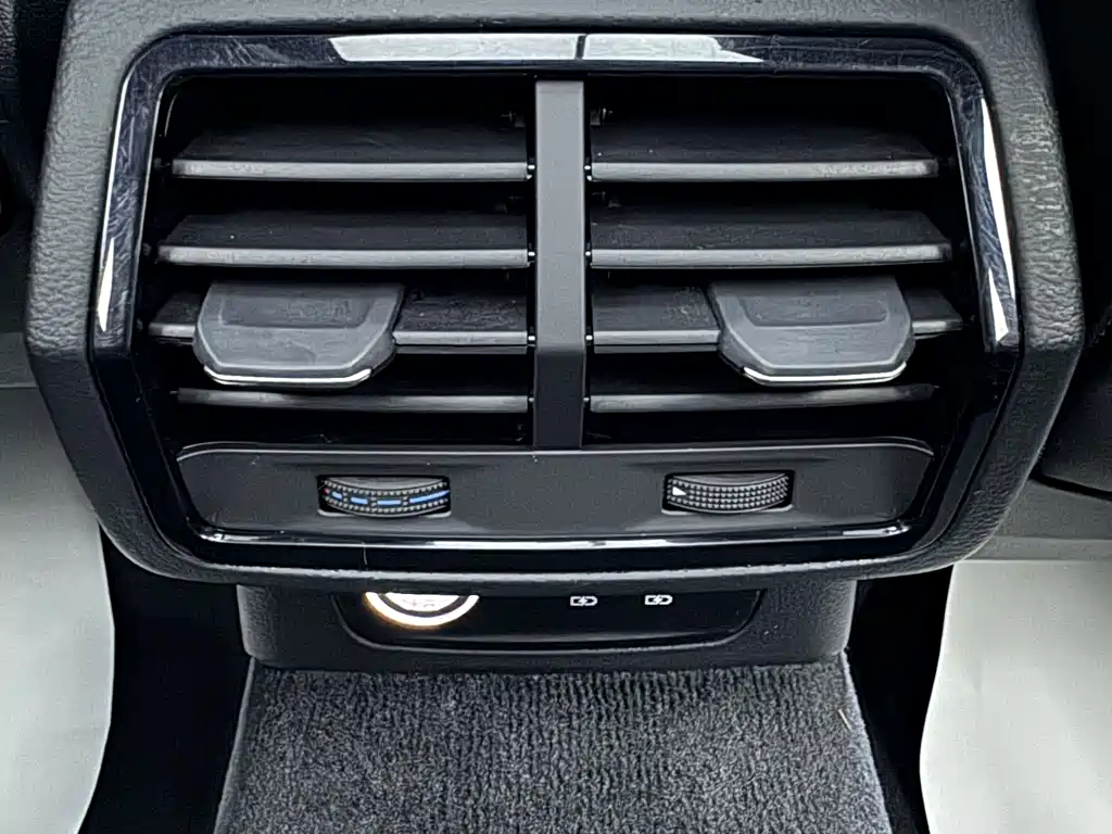 Audi Q3 2023 — фото 17