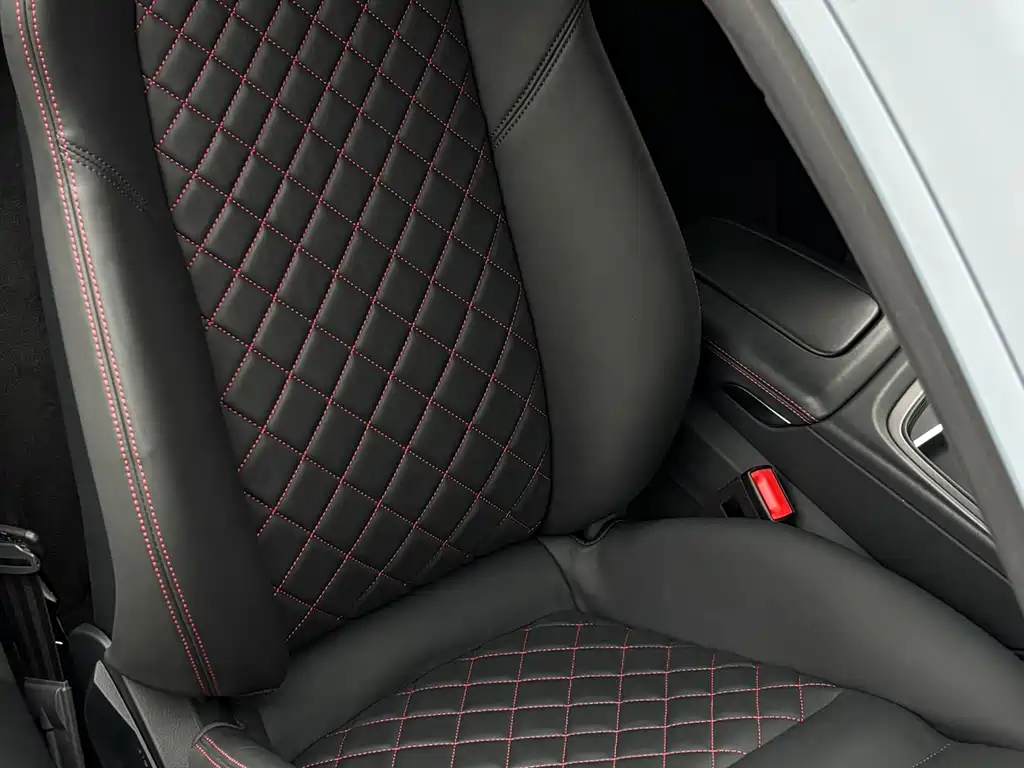 Audi R8 2022 — фото 14