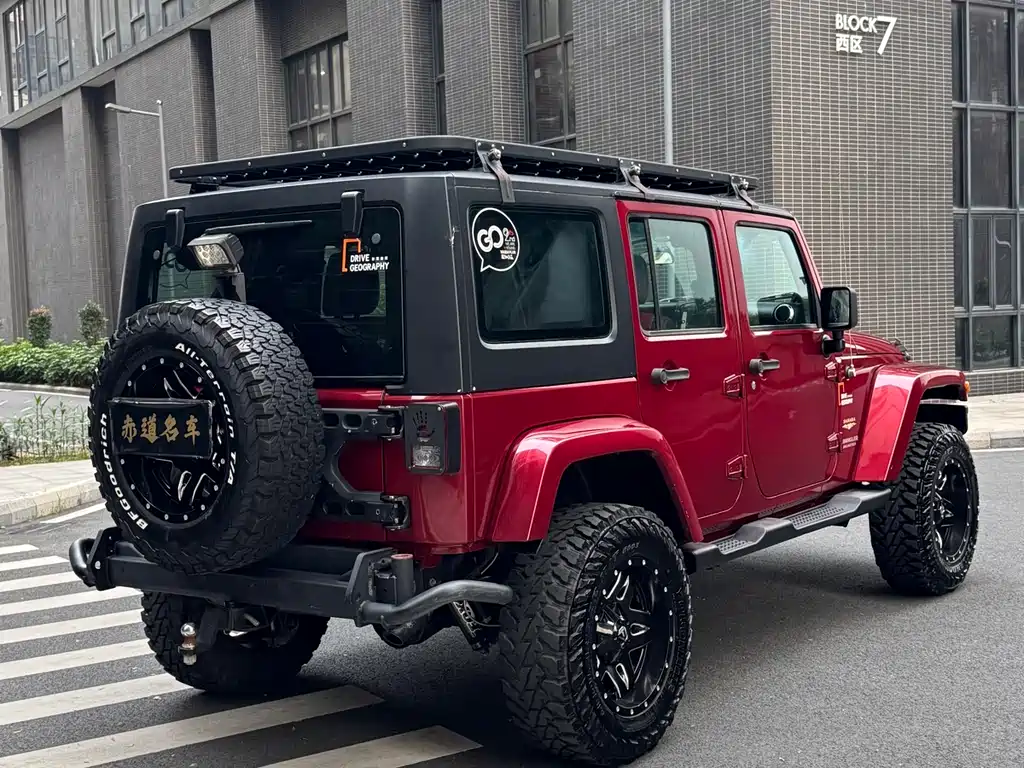 Jeep Wrangler 2012 — фото 3