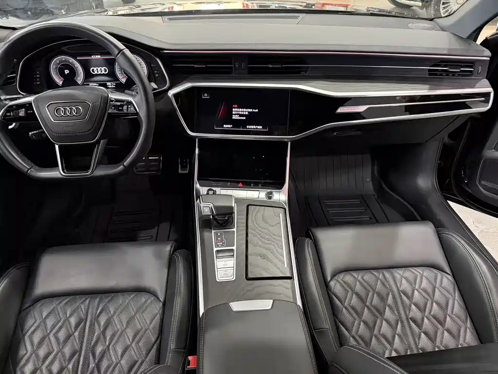 Audi A6L 2025