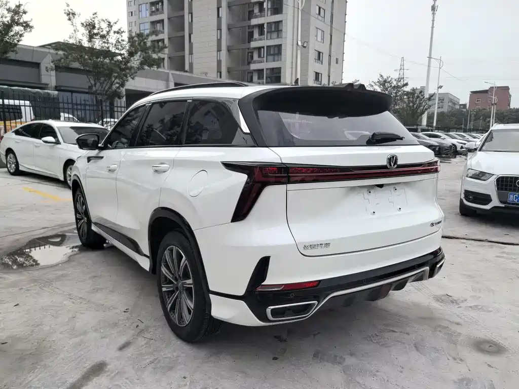 Changan CS75PLUS 2024 — фото 4