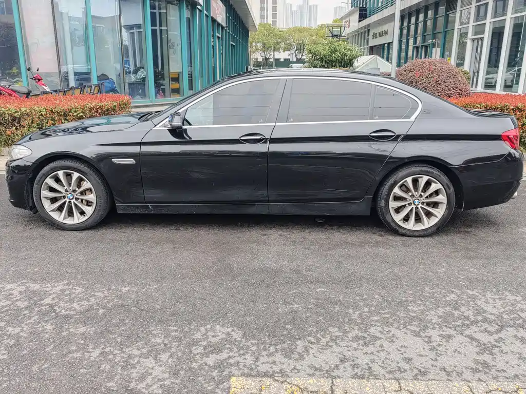 BMW 5 Series 2016 — фото 4