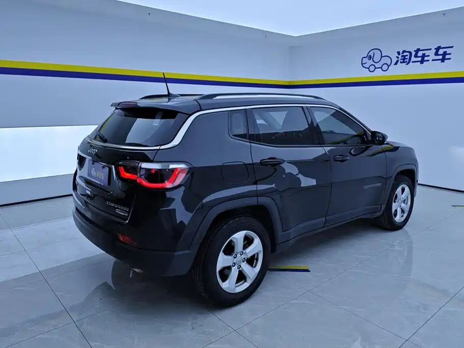 Jeep Compass 2020 — фото 3