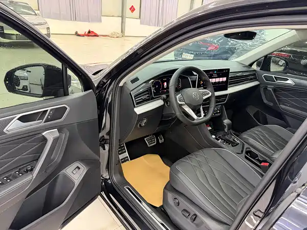 Volkswagen Tiguan L 2024