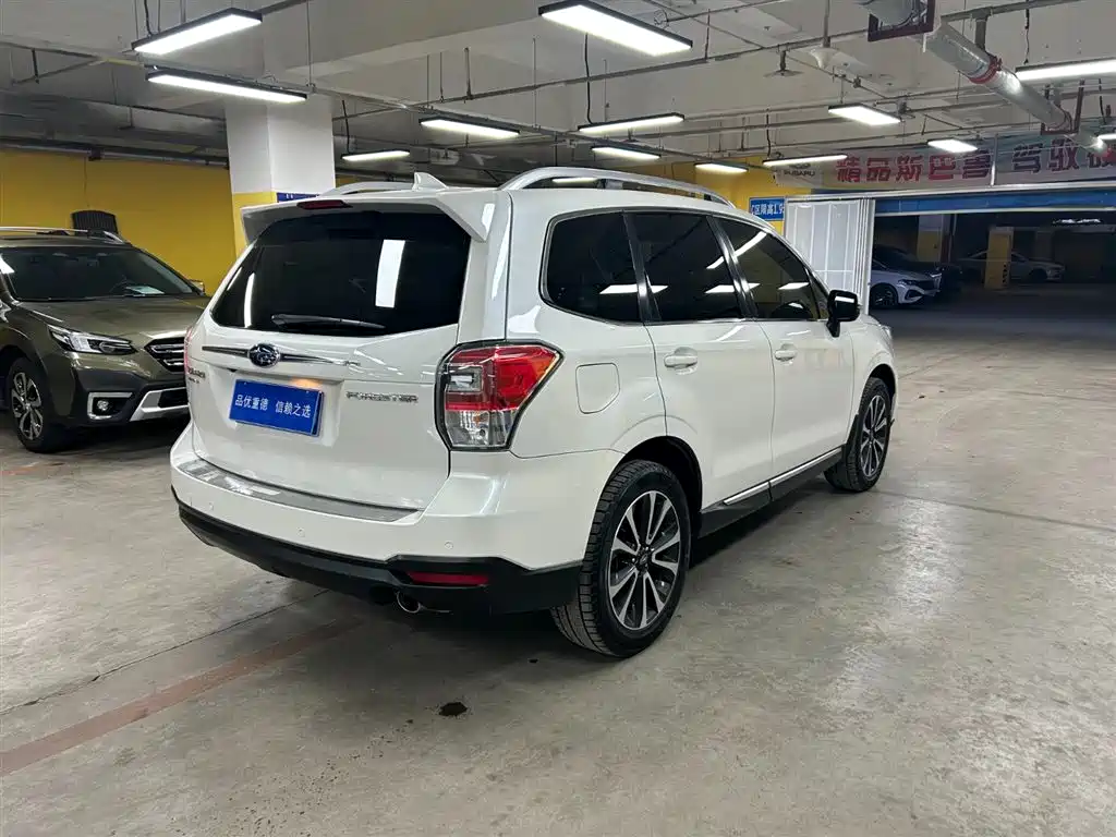 Subaru Forester 2017 — фото 8