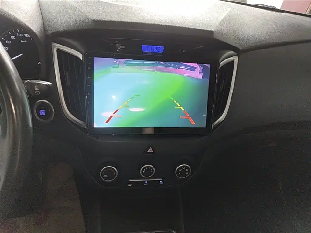 Hyundai ix25 2015 — фото 13