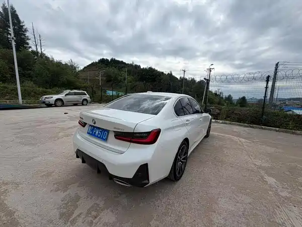 BMW 3 Series 2023