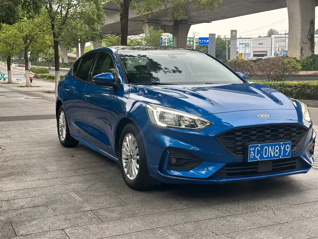 Ford Focus 2019 — фото 3