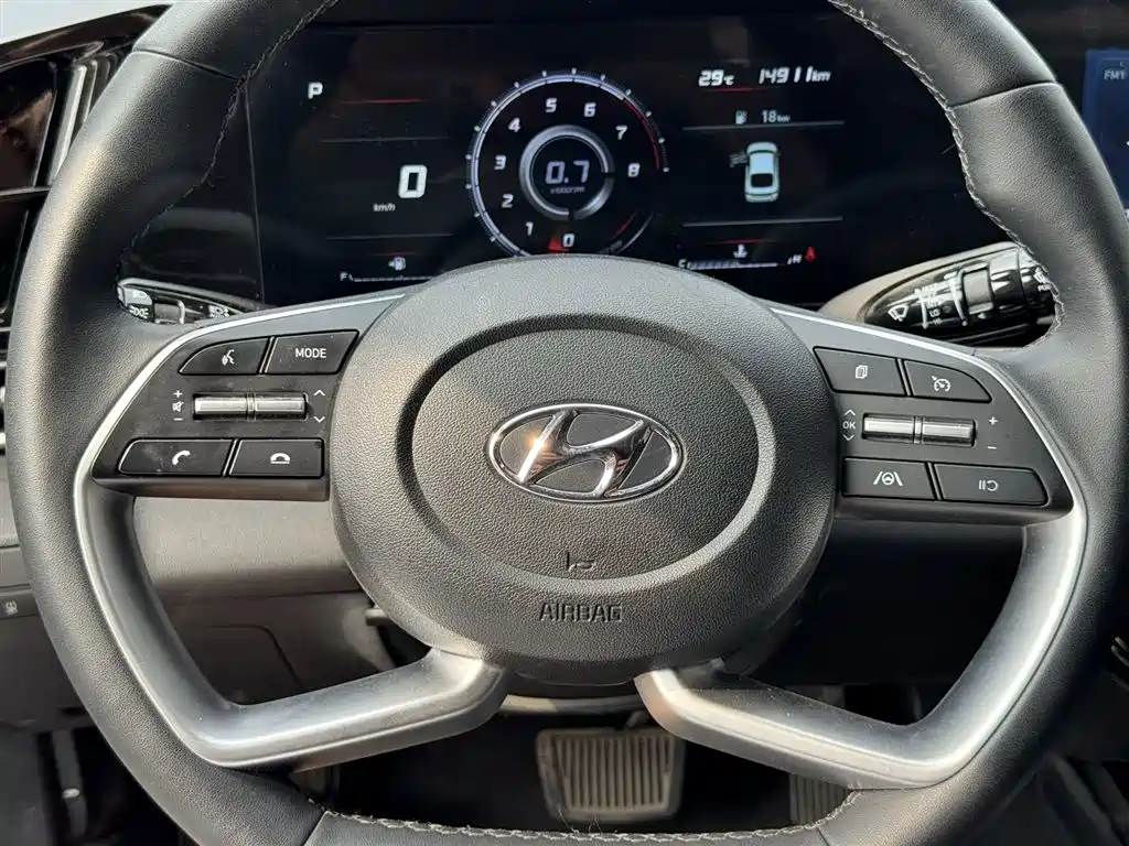 Hyundai Elantra 2022