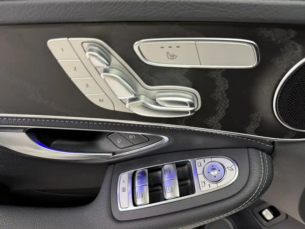 Mercedes-Benz C-Class 2020 — фото 15