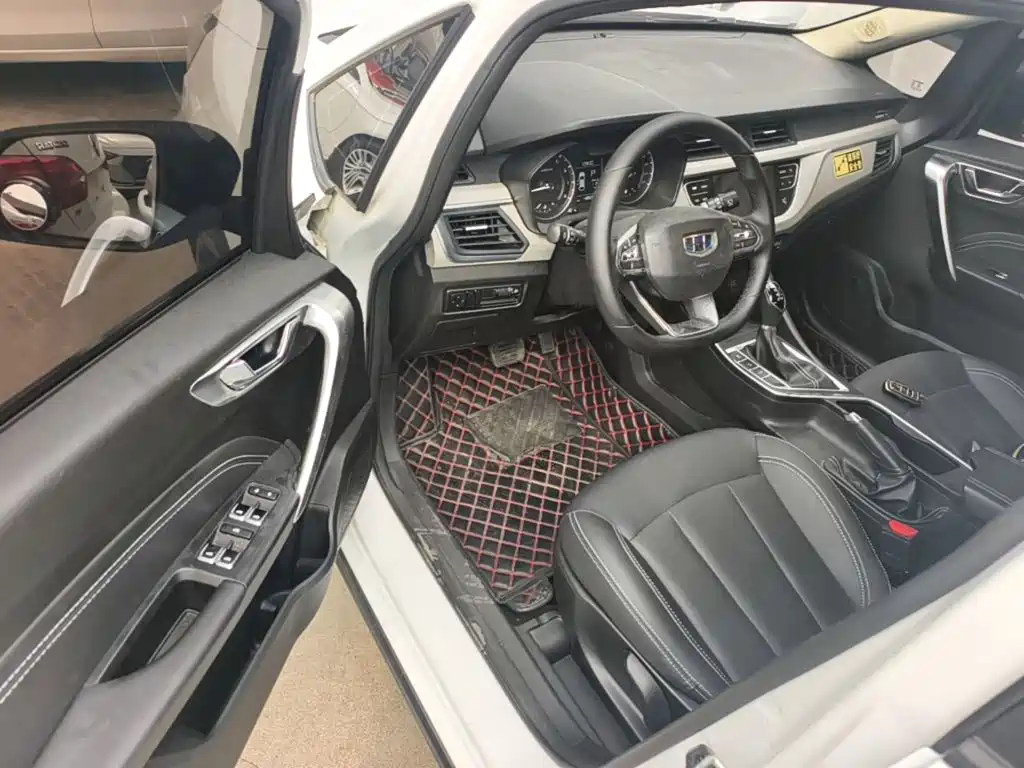 Geely Vision X3 2020 — фото 16