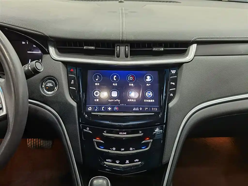 Cadillac XTS 2019 — фото 12