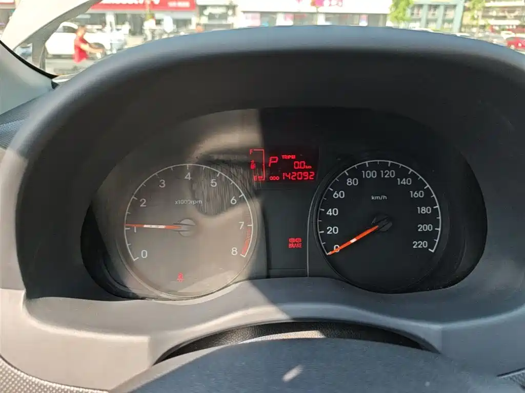 Hyundai Verna 2016 — фото 12
