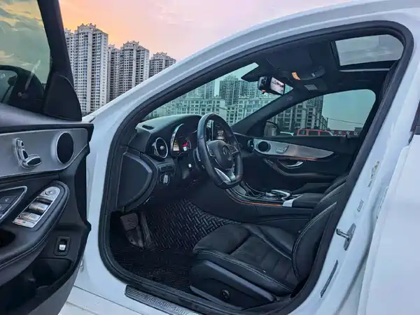Mercedes-Benz C-Class 2018