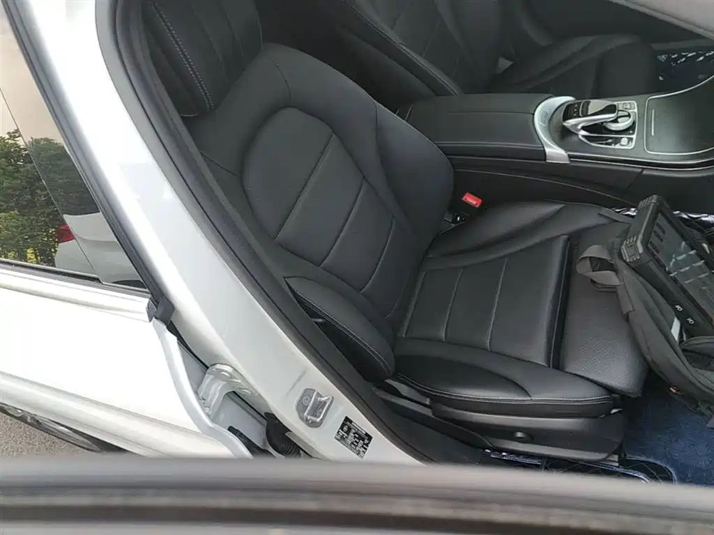 Mercedes-Benz C-Class 2018 — фото 25