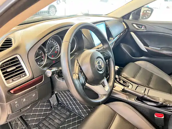 Mazda Atenza 2015