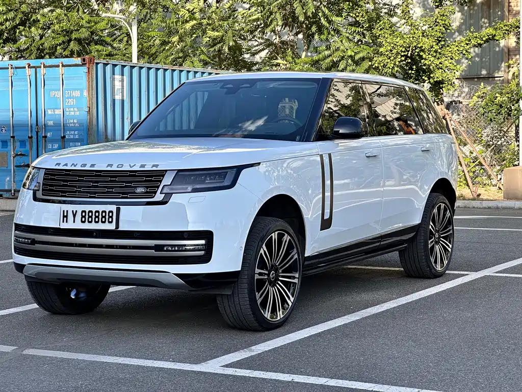 Land Rover Range Rover 2023 — фото 1