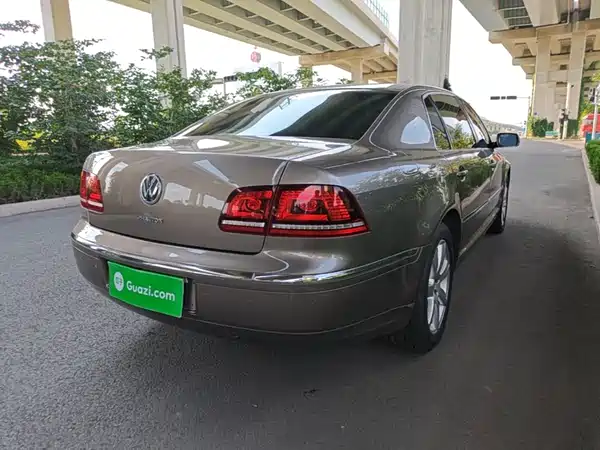 Volkswagen Phaeton 2015