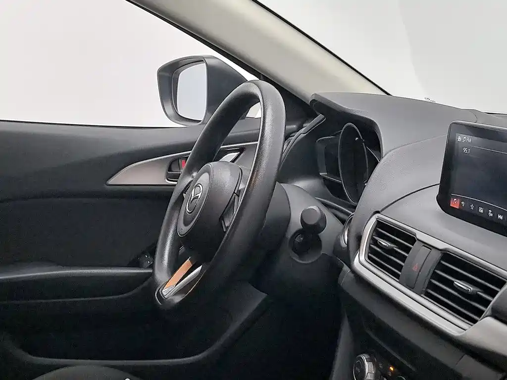 Mazda 3 Axela 2017 — фото 22