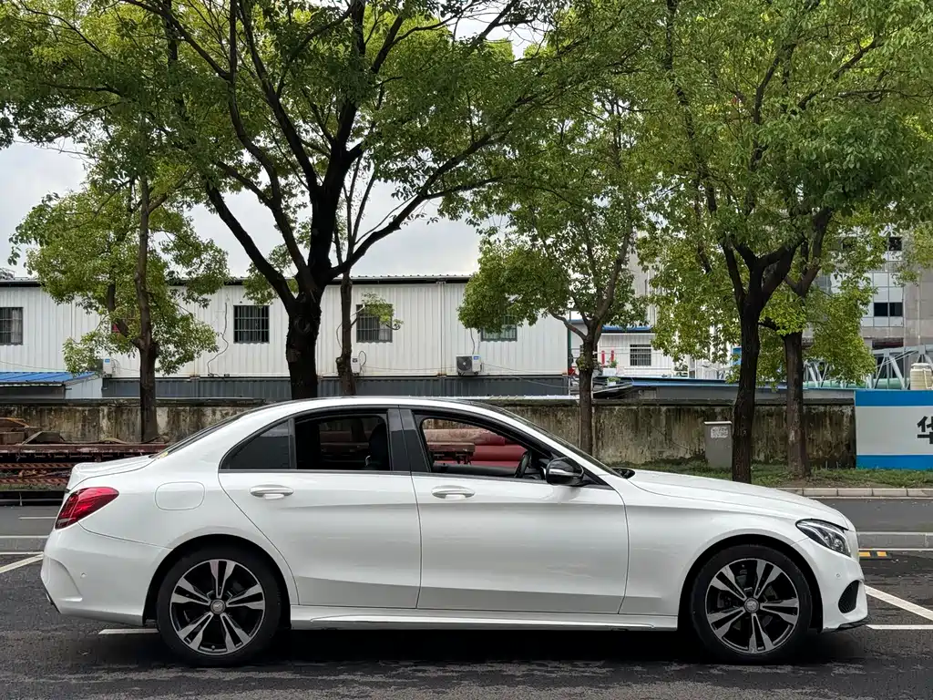 Mercedes-Benz C-Class 2015 — фото 9