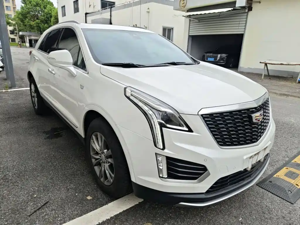 Cadillac XT5 2020 — фото 4