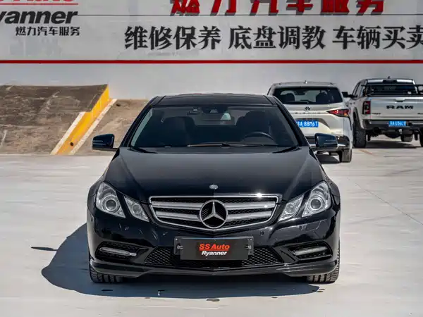Mercedes-Benz E-Class 2012