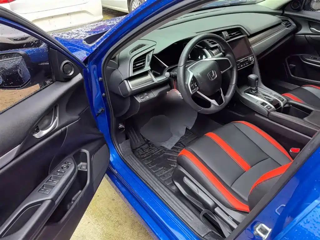 Honda Civic 2020 — фото 16