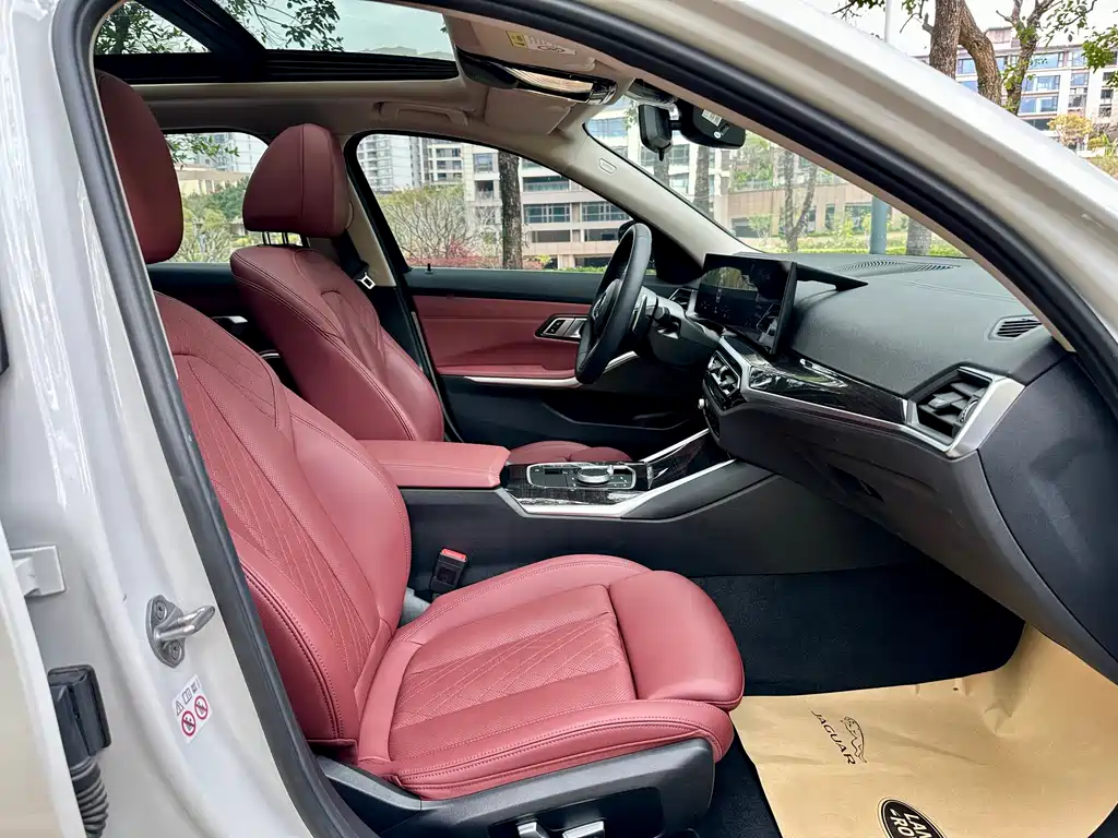 BMW 3 Series 2023 — фото 14