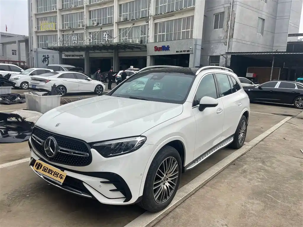 Mercedes-Benz GLC 2023 — фото 1