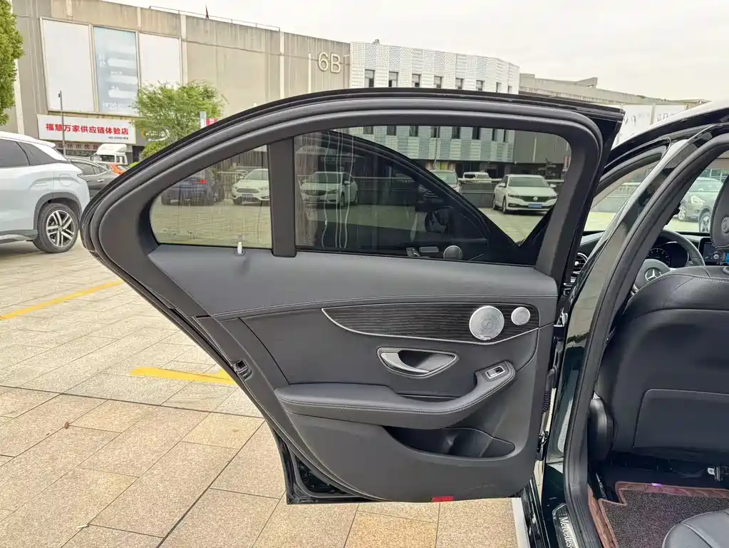 Mercedes-Benz C-Class 2021 — фото 14