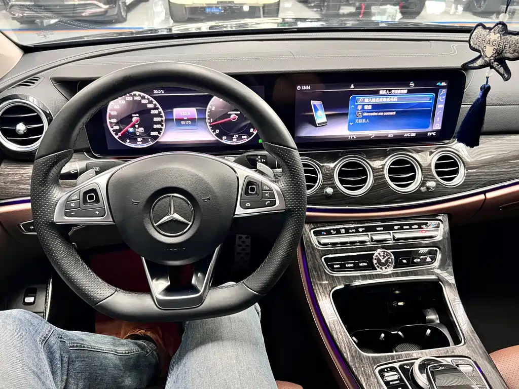 Mercedes-Benz E-Class 2018 — фото 13