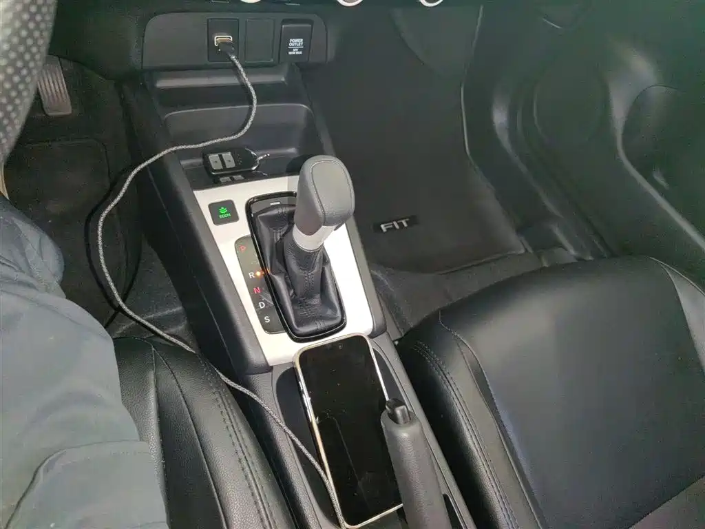 Honda Fit 2023 — фото 10