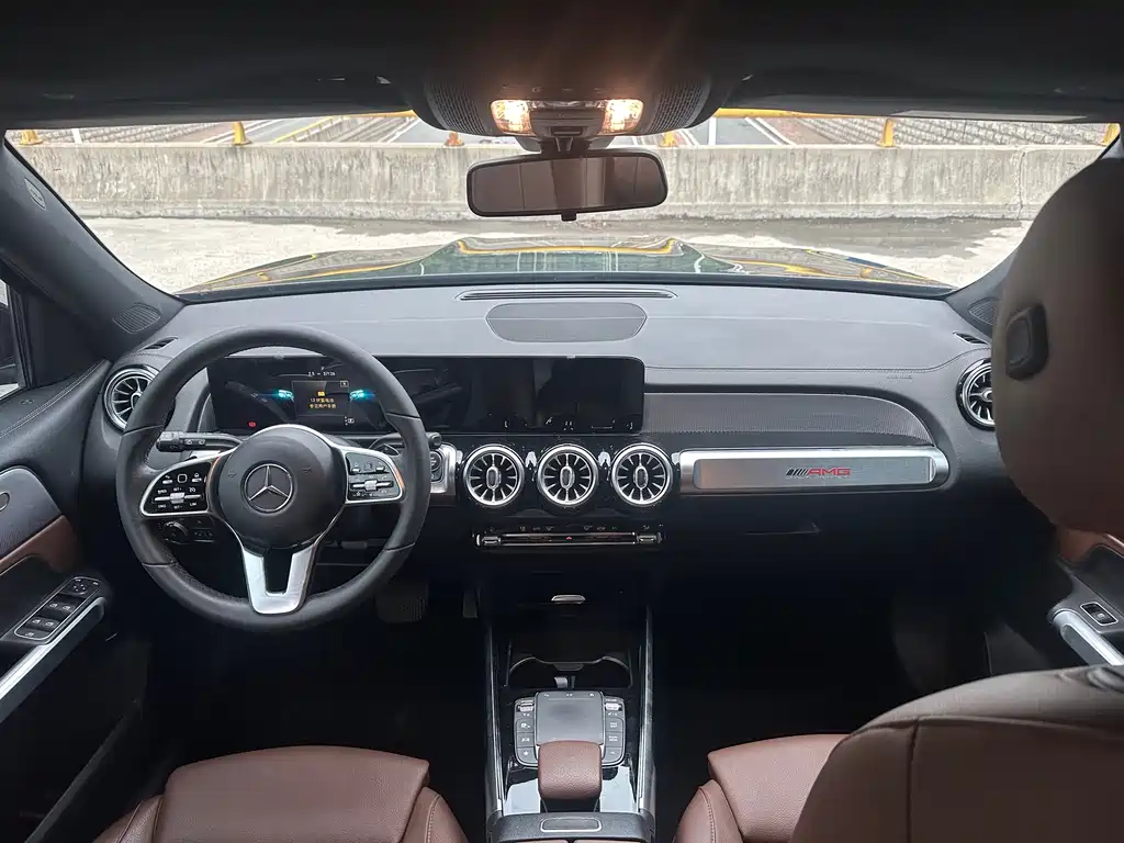 Mercedes-Benz GLB 2021
