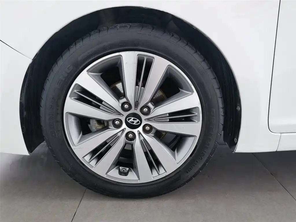 Hyundai Mistra 2014 — фото 17