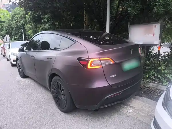 Tesla Model Y 2022