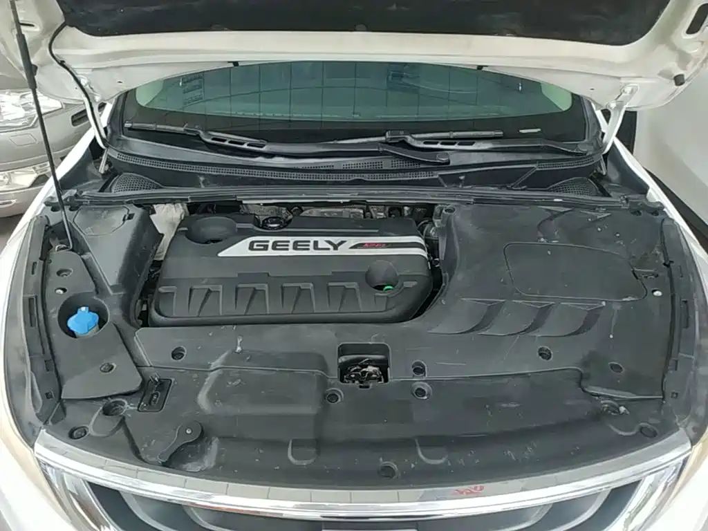 Geely Emgrand GS 2016 — фото 20