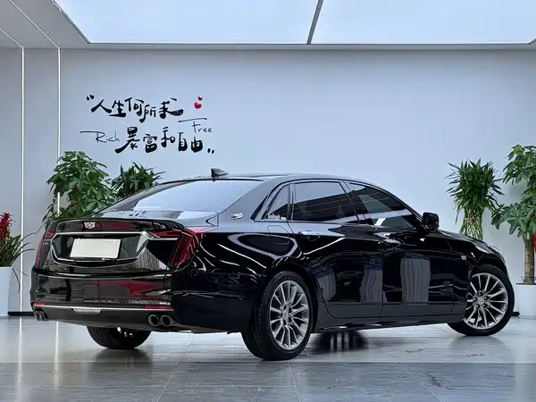 Cadillac CT6 2022