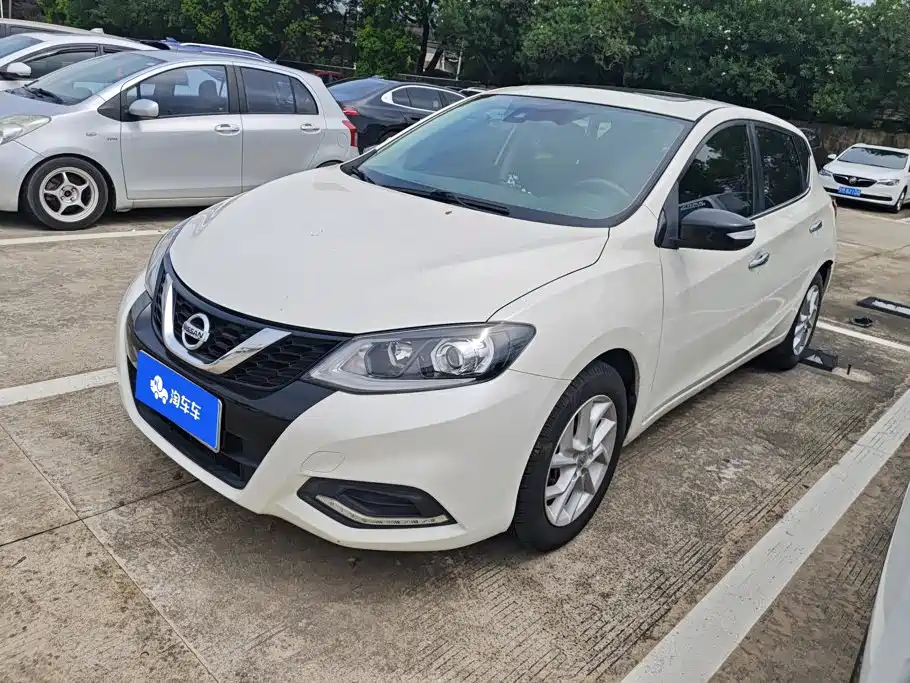 Nissan Tiida 2021 — фото 1