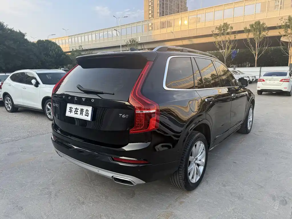 Volvo XC90 2016 — фото 11