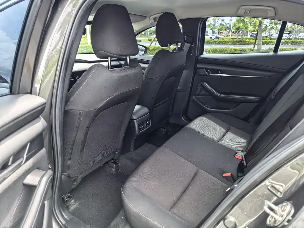 Mazda 3 Axela 2022