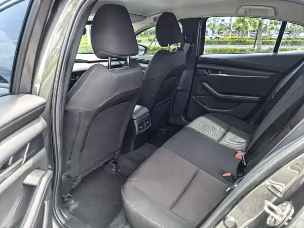 Mazda 3 Axela 2022